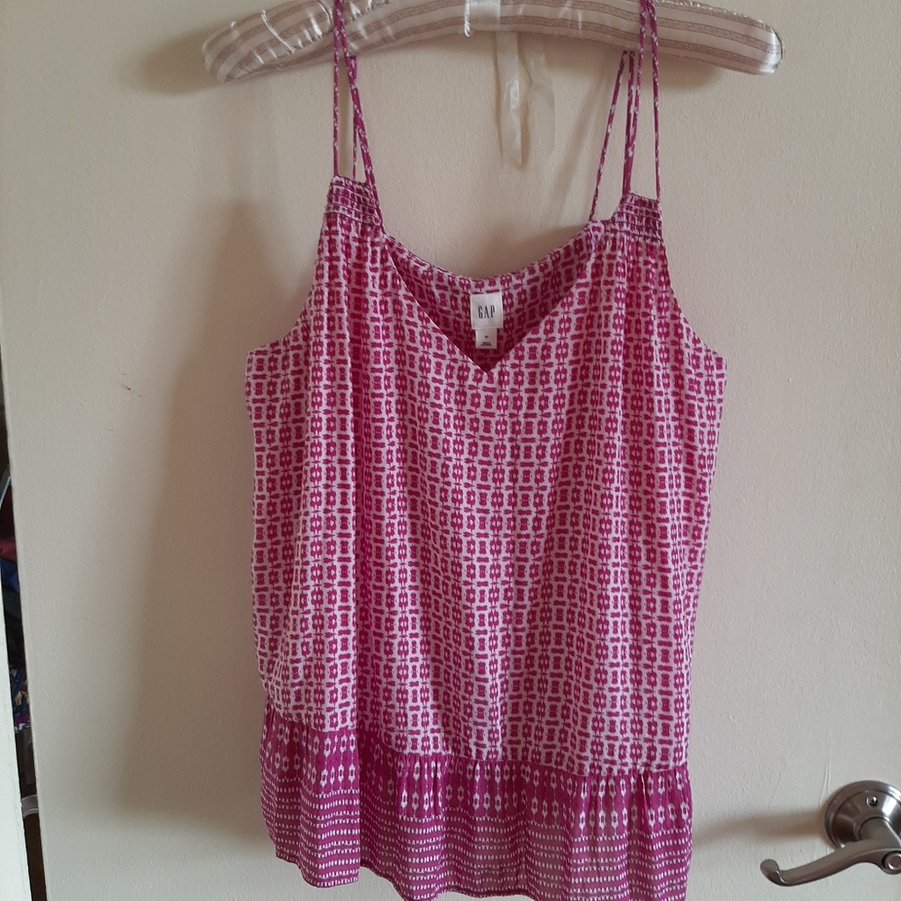 Gap PINK spaghetti strap  summer TOP 👚